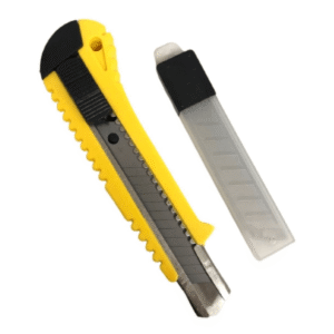 Cutter Trincheta Retractil Guia Metalica 18mm Con Repuesto