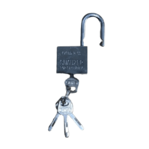Candado Metalico 30mm Con 4 Llaves Reforzado Seguridad Metal