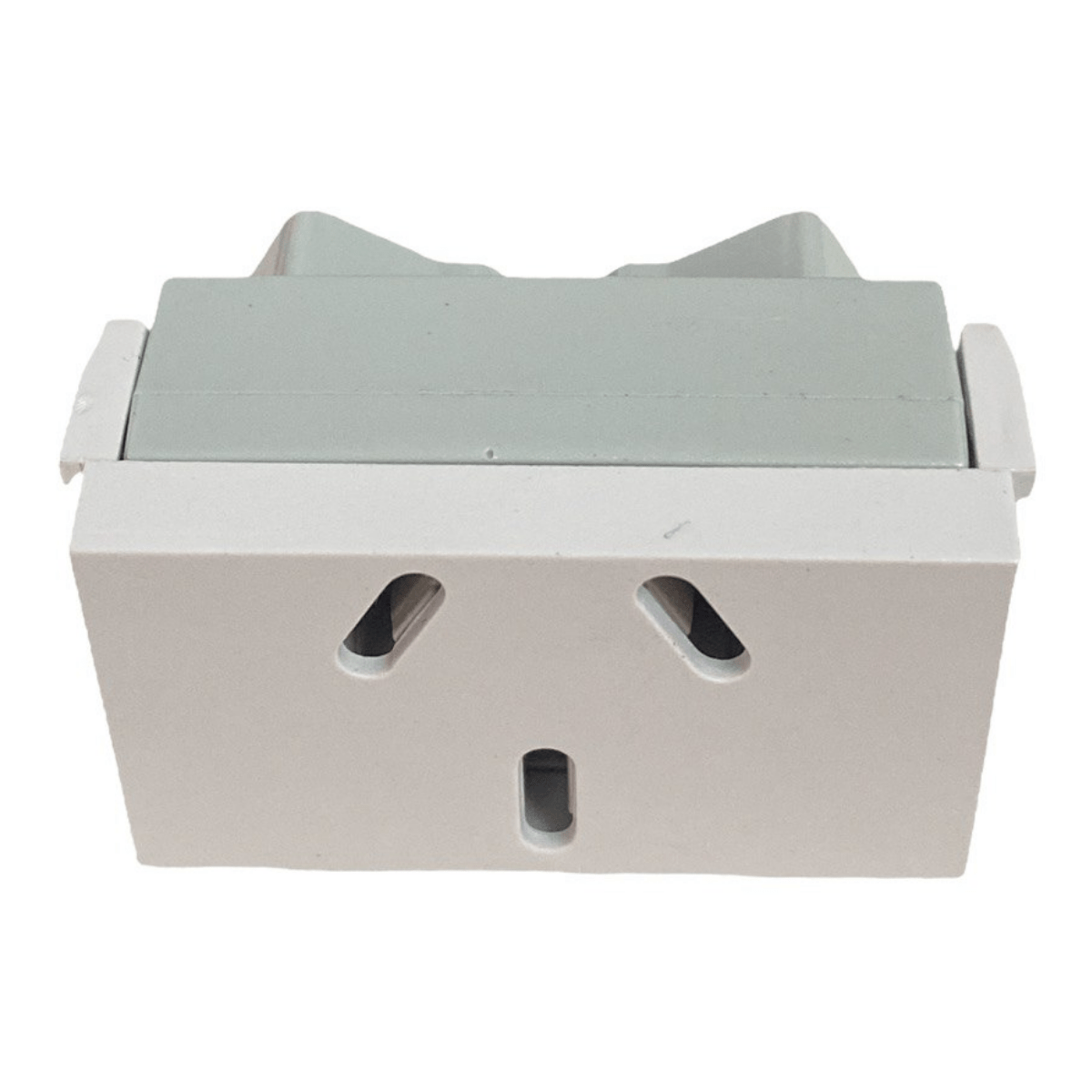 Módulo Toma Corriente Espigas Planas 10amp Blanco - Imagen 3